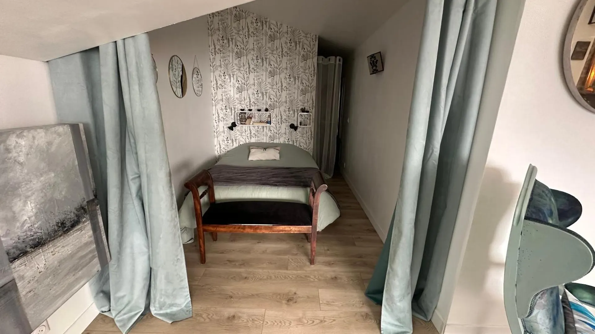 Maison De Pecheur Etel 0*,  France